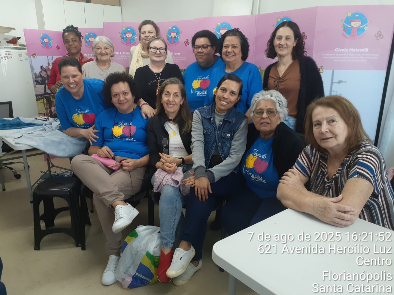 Projeto Tecendo Corações: Terapia, Arte e Solidariedade na AMUCC