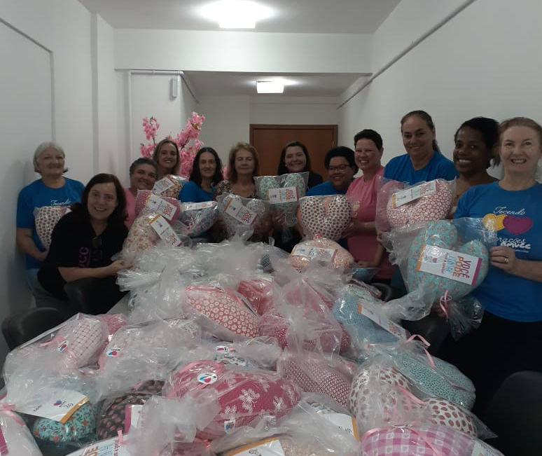 Fio a Fio de Amor e Esperança: Projeto Tecendo Corações Encerra 2025 com Entrega Recorde de Afeto